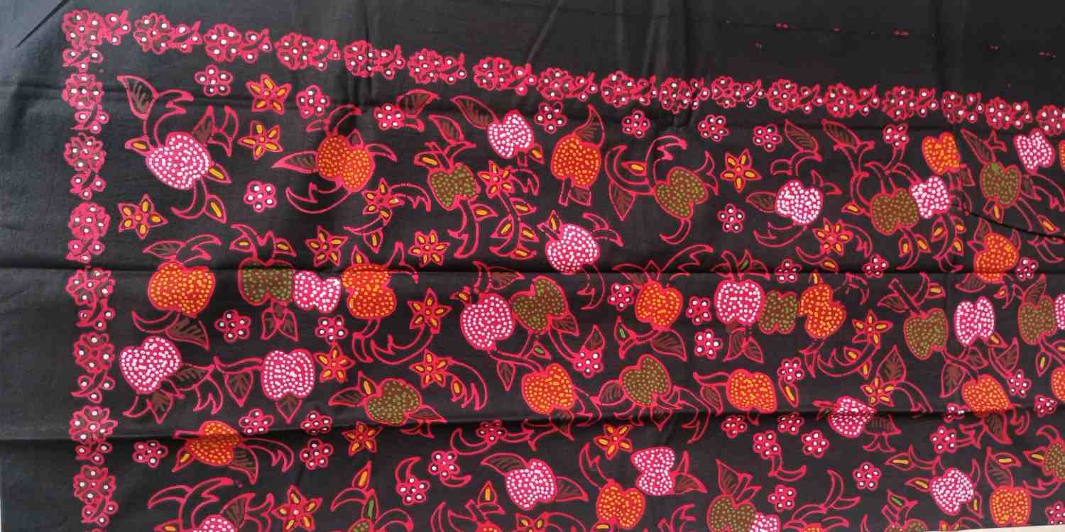 Batik Motif Apel