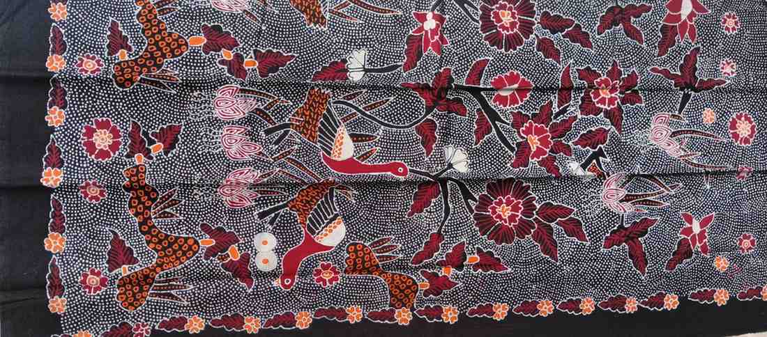 Batik Motif Bawang Bebek Titikan Putih