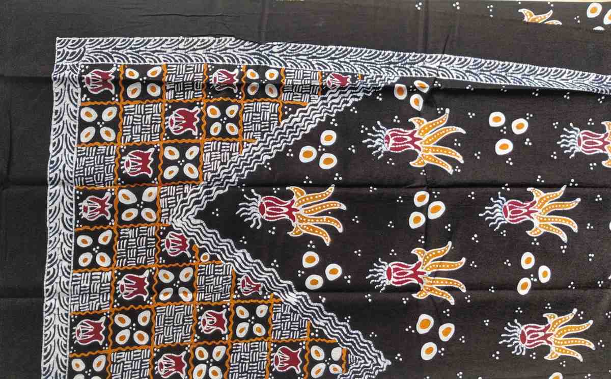 Batik Motif Bangsing Gunungan