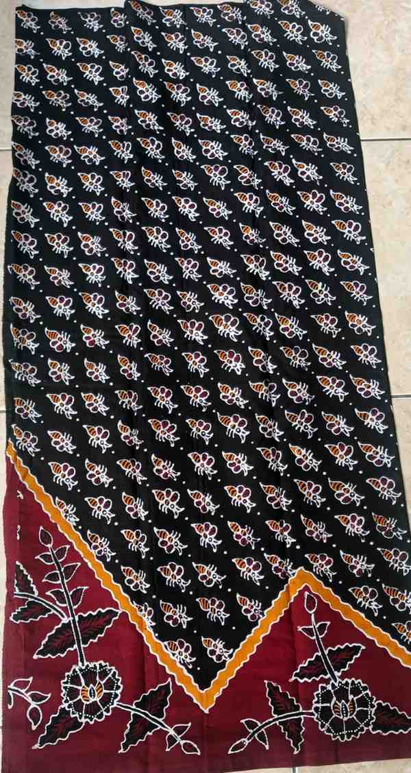 Batik Motif Lebah