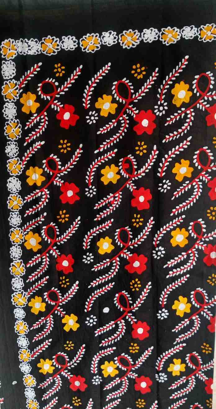 Batik Motif Ilalang Dasar Hitam